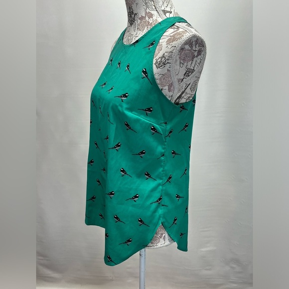 🛍️ BANANA REPUBLIC Green sleeveless top size XS - Picture 3 of 10